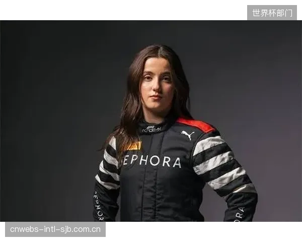 丝芙兰通过F1学院赛现场设立美妆体验区，意在打通女性体育与美妆消费的直接链路